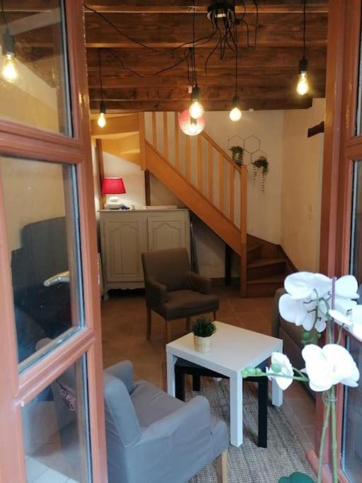 Le Blanc, Agreable Maison De Centre Ville Bagian luar foto